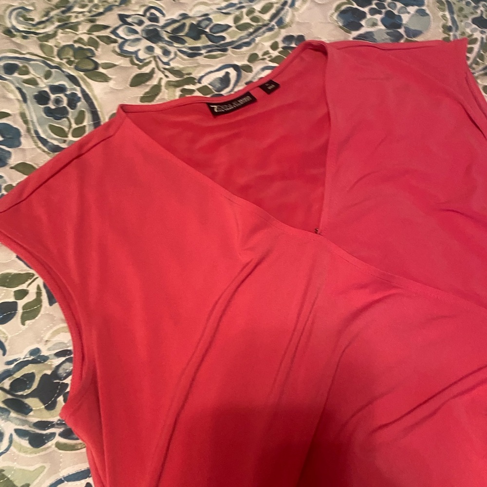 New York & Company Coral Sleeveless V-Neck Top